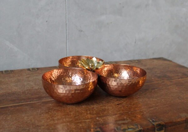 Miska z sosem dipowym